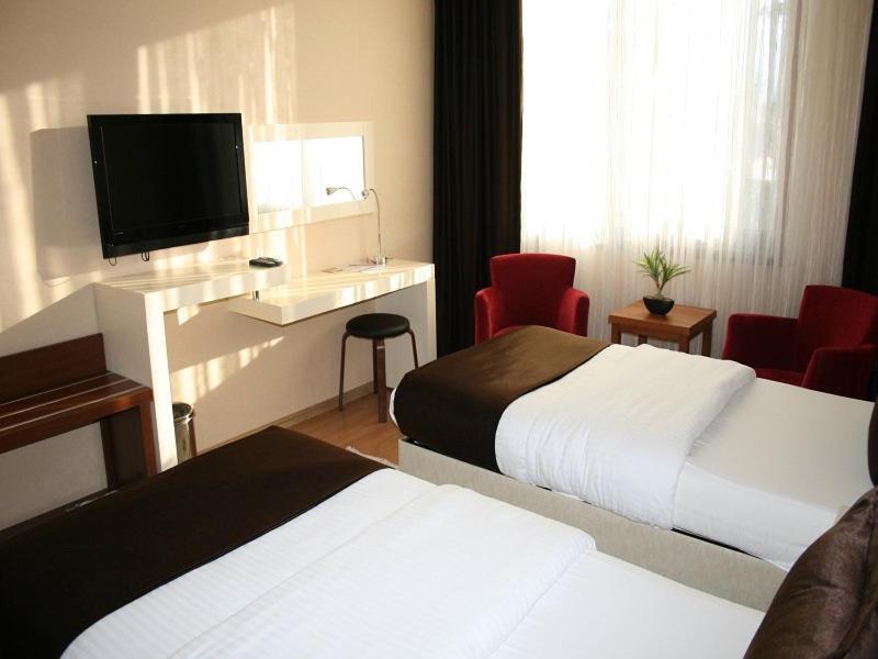 Gosterisli Otel Duzce Zewnętrze zdjęcie