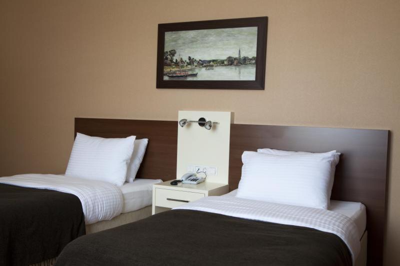 Gosterisli Otel Duzce Zewnętrze zdjęcie